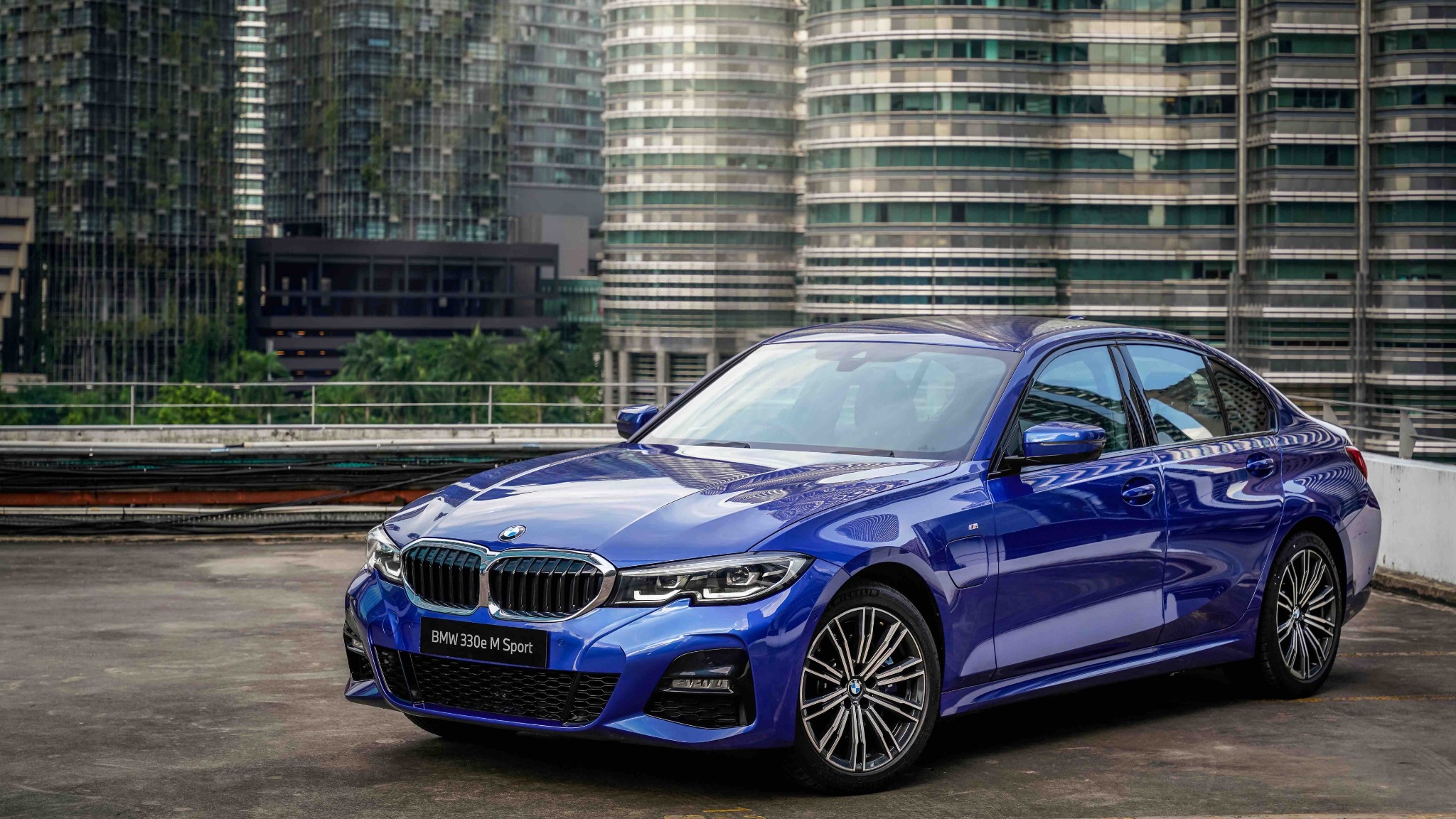 2021 BMW 330e M Sport